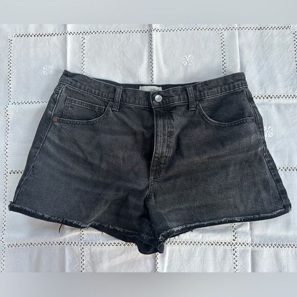 Universal Thread 90s Cutoff Shorts - Picture 2 of 6